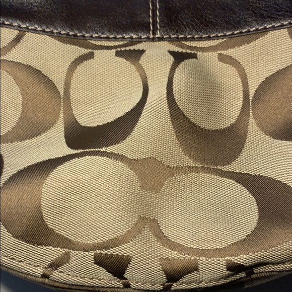 Coach Signature C - Shoulder Bag - Picture 3 of 5